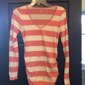 Old Navy Maternity medium long sleeve
